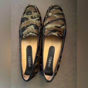 Vaneli Albion Slip-on Loafer, animal-printed calf hair Camo size 7